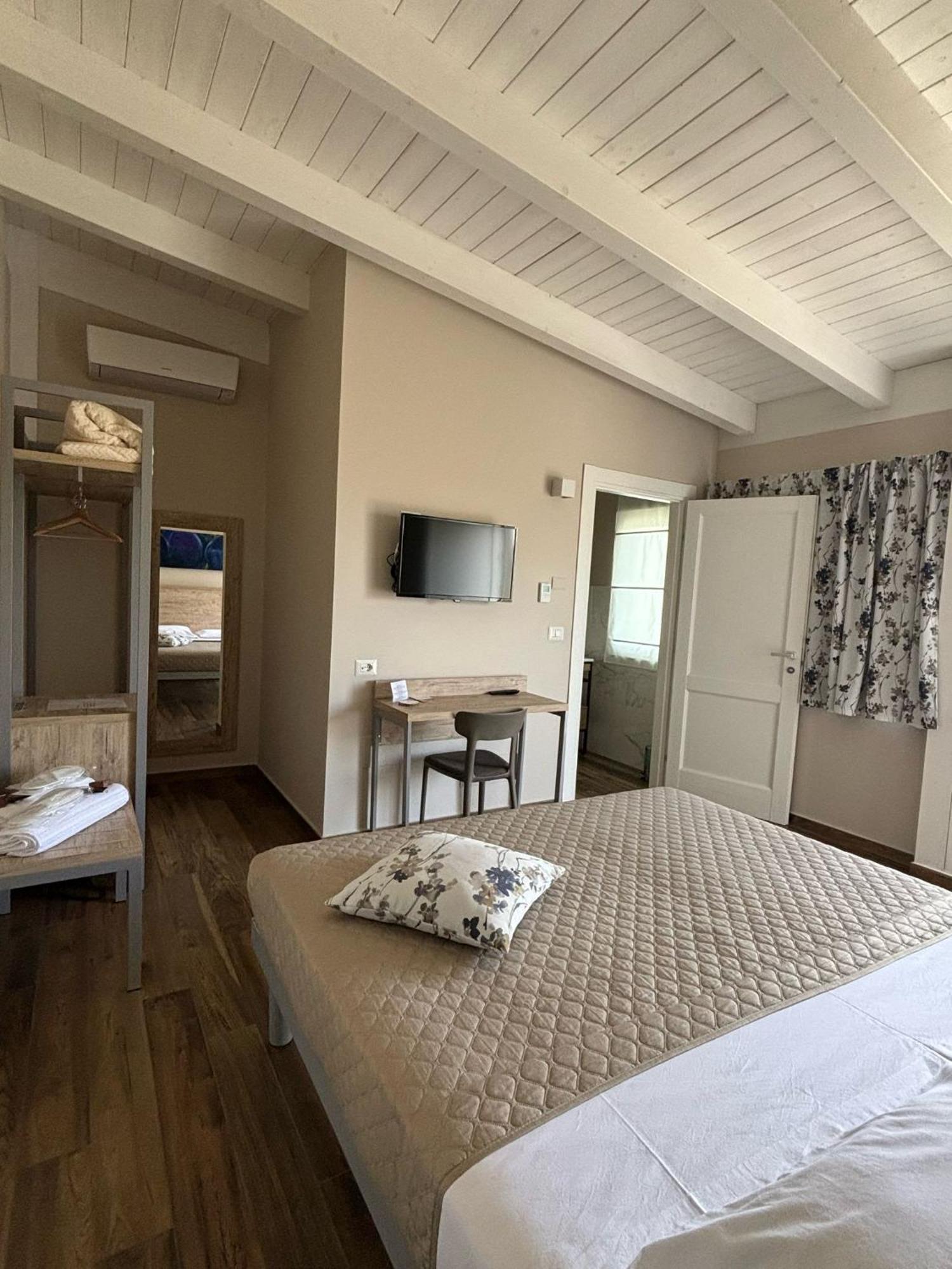 Masseria Spinale Wine Resort ملفي المظهر الخارجي الصورة
